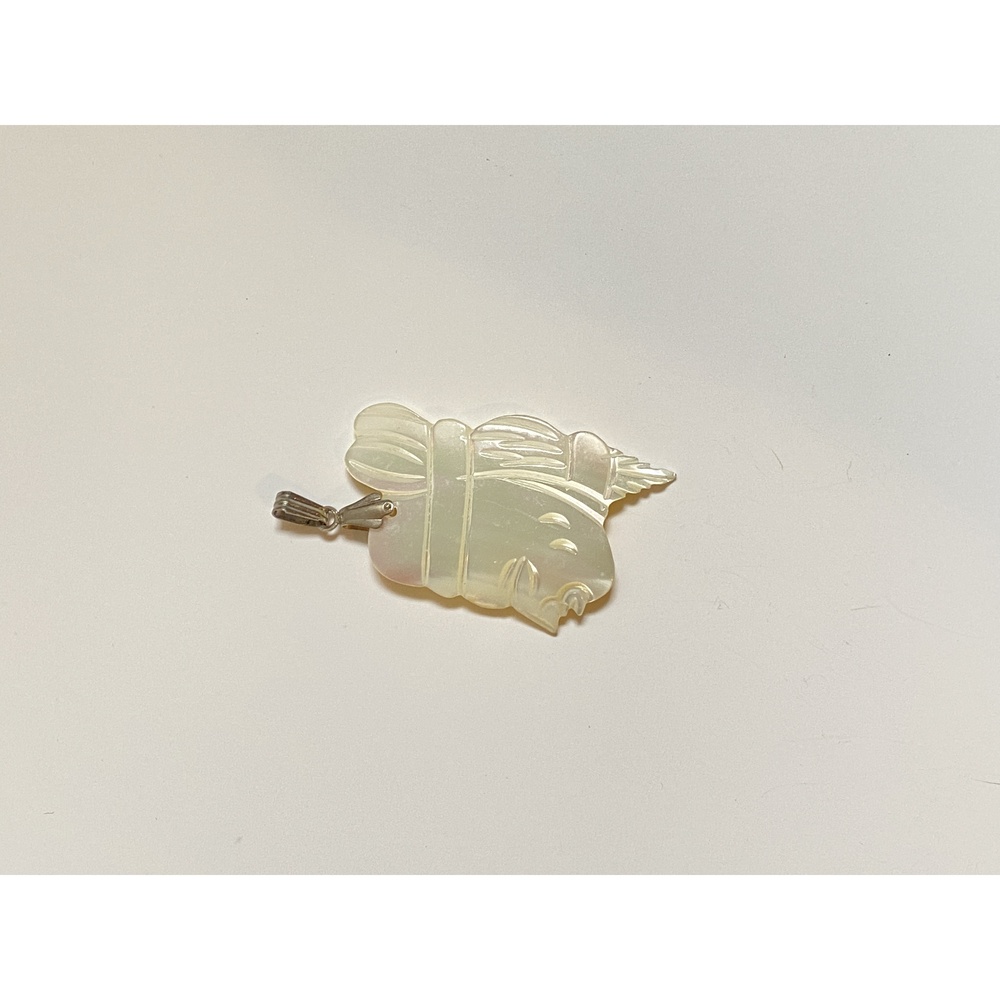Native Mother of Pearl Real Shell Cream Necklace Pendant